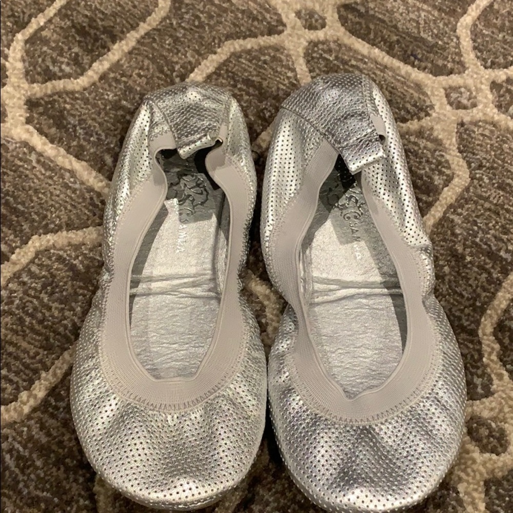 Yosi Samra foldable Flats